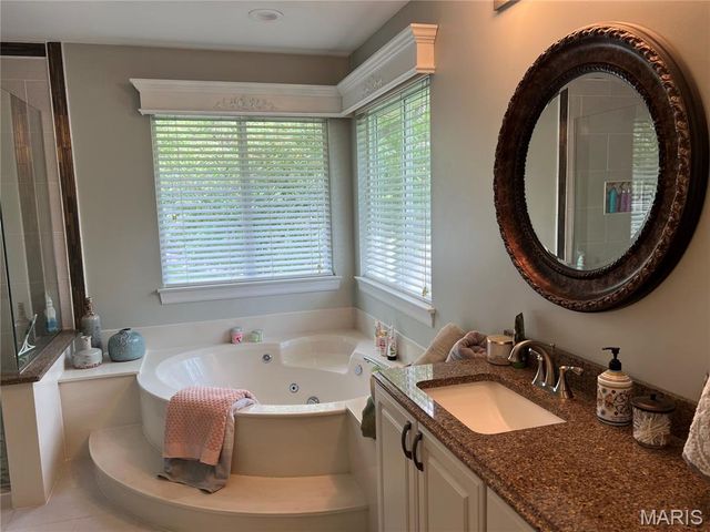 6 Hanover Hills Court, St Charles, MO 63301