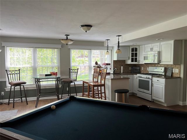 6 Hanover Hills Court, St Charles, MO 63301