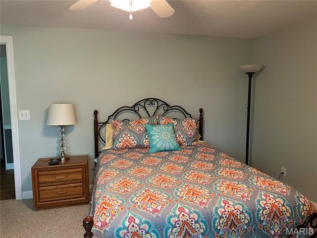 6 Hanover Hills Court, St Charles, MO 63301
