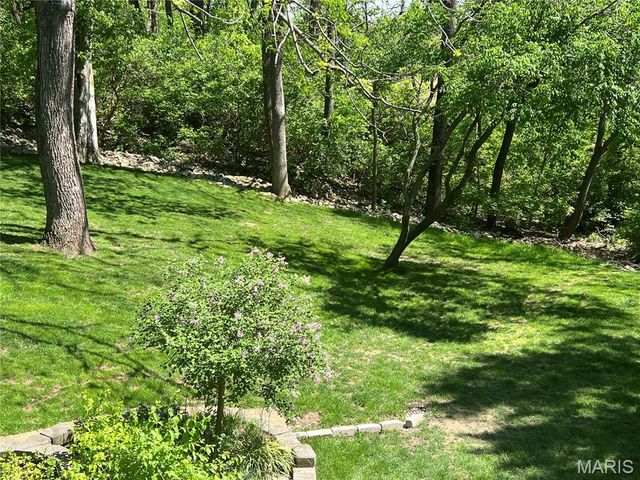 6 Hanover Hills Court, St Charles, MO 63301
