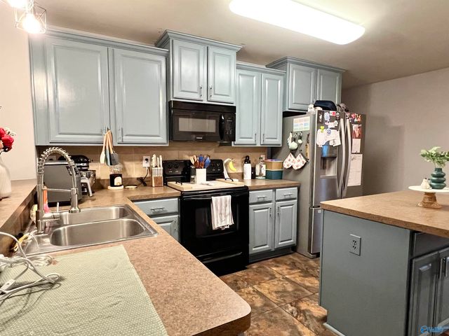 176 Fields Pond Drive, Madison, AL 35756