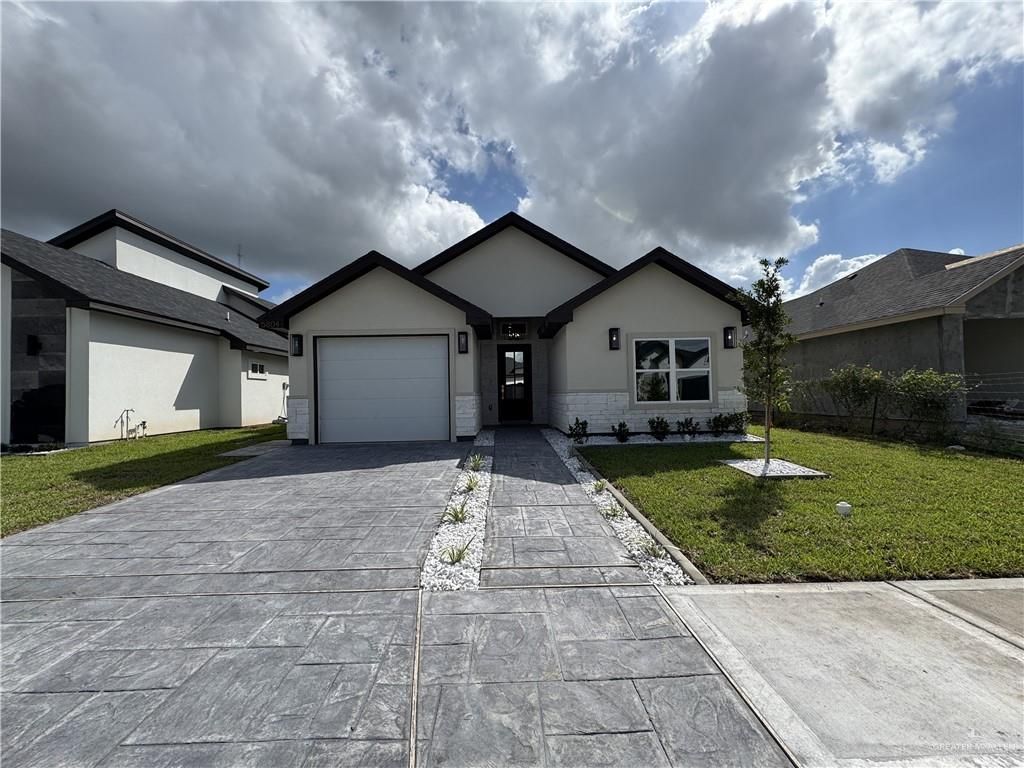 5804 N Rayo Del Sol Street, Edinburg, TX 78542
