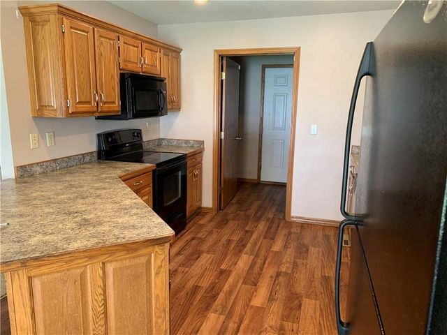 1019 S Hugh Street, Frontenac, KS 66763