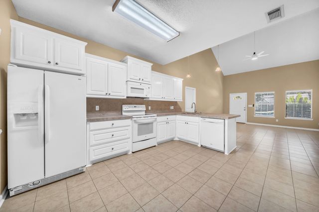 1213 Oxon Run, Montgomery, TX 77316