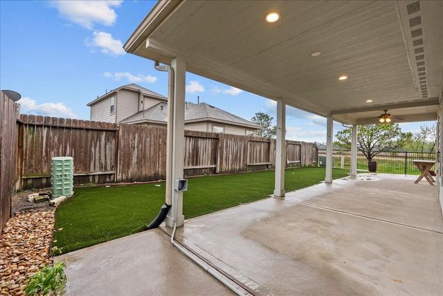 21819 Red Arbor Drive, Humble, TX 77338