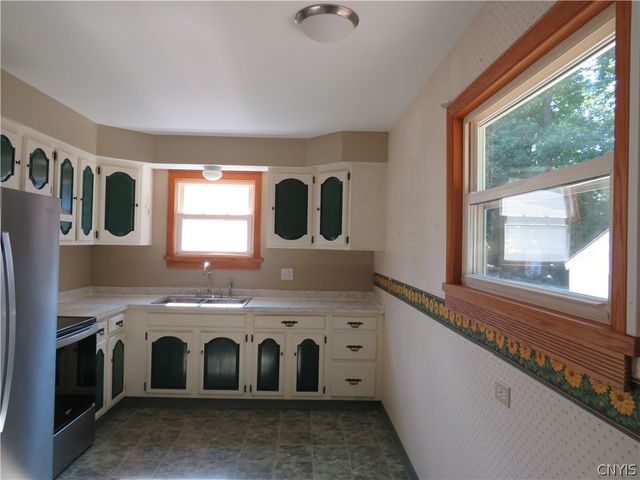212 Jane Drive, Camillus, NY 13219