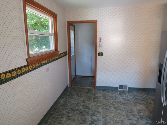 212 Jane Drive, Camillus, NY 13219