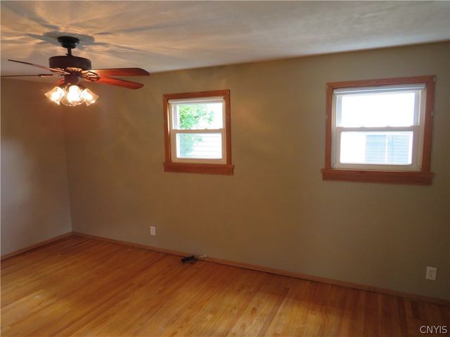 212 Jane Drive, Camillus, NY 13219