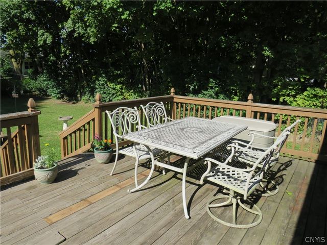 212 Jane Drive, Camillus, NY 13219