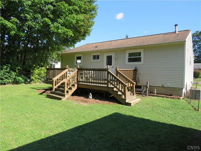 212 Jane Drive, Camillus, NY 13219
