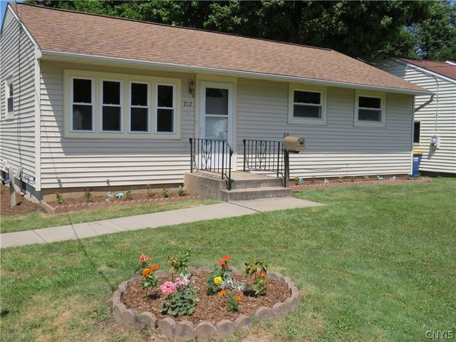 212 Jane Drive, Camillus, NY 13219