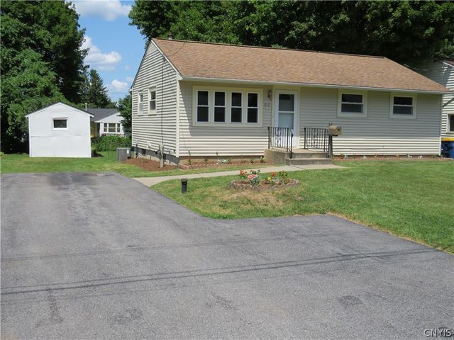 212 Jane Drive, Camillus, NY 13219