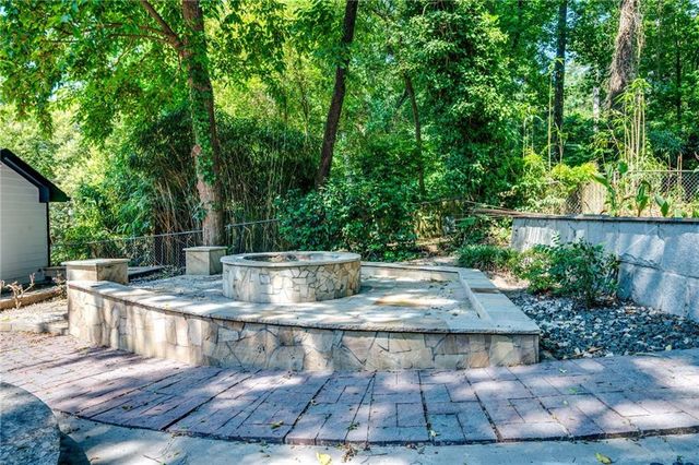790 Martina NE Drive, Atlanta, GA 30305