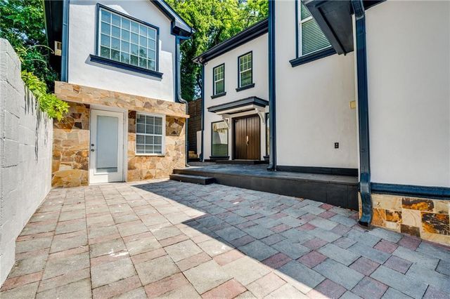 790 Martina NE Drive, Atlanta, GA 30305