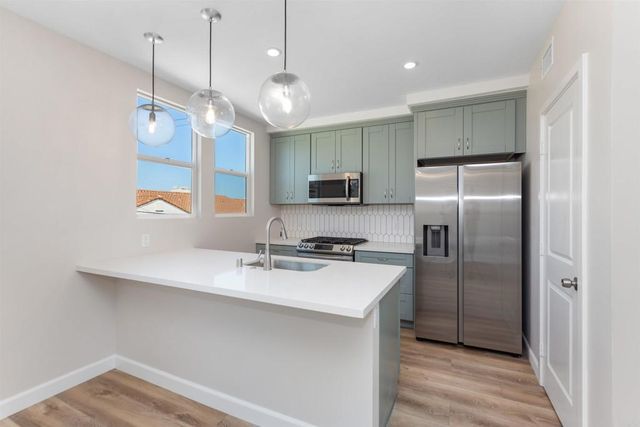2714 Camulos Street, San Diego, CA 92107