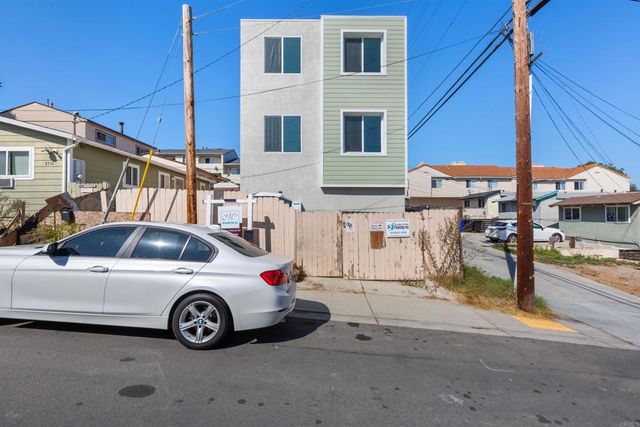 2714 Camulos Street, San Diego, CA 92107