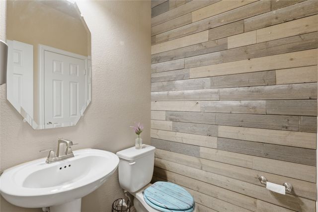 1808 River Run Drive, Desoto, TX 75115