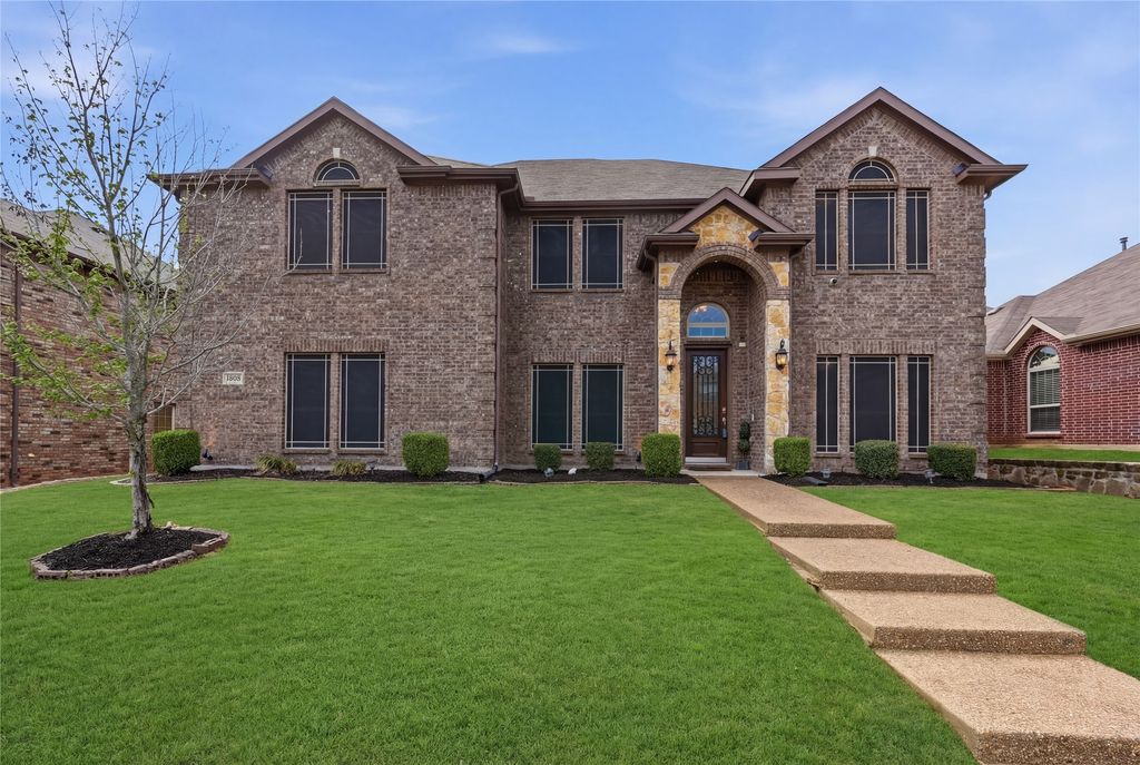 1808 River Run Drive, Desoto, TX 75115