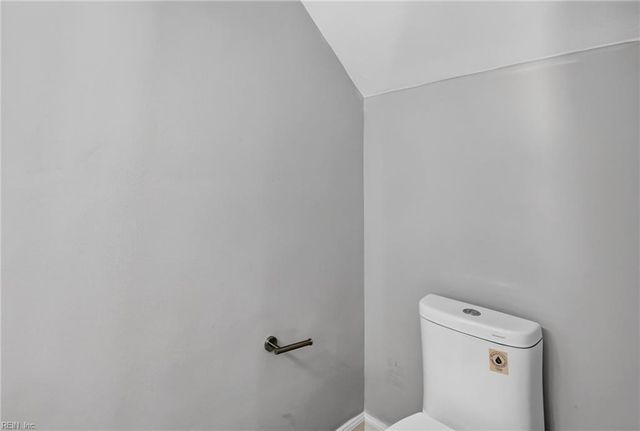 501 Thornloe Ln LN, Chesapeake, VA 23320