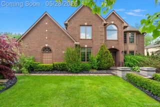 48056 River Way Court, Canton, MI 48187