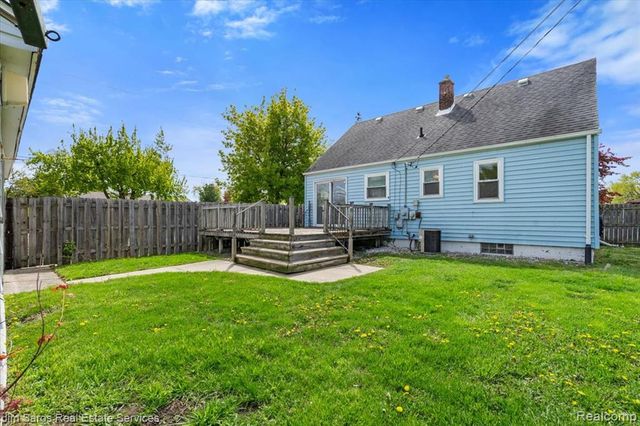 20551 Webster Street, Clinton Township, MI 48035