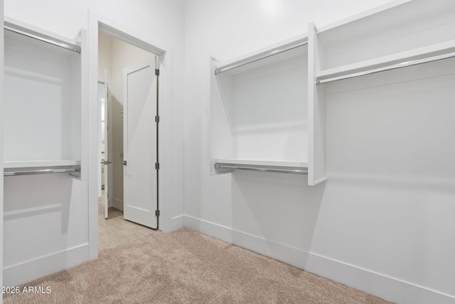 2664 E LONGHORN Court, Gilbert, AZ 85297