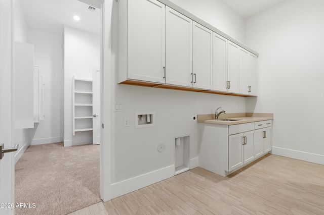 2664 E LONGHORN Court, Gilbert, AZ 85297