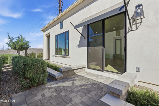 2664 E LONGHORN Court, Gilbert, AZ 85297