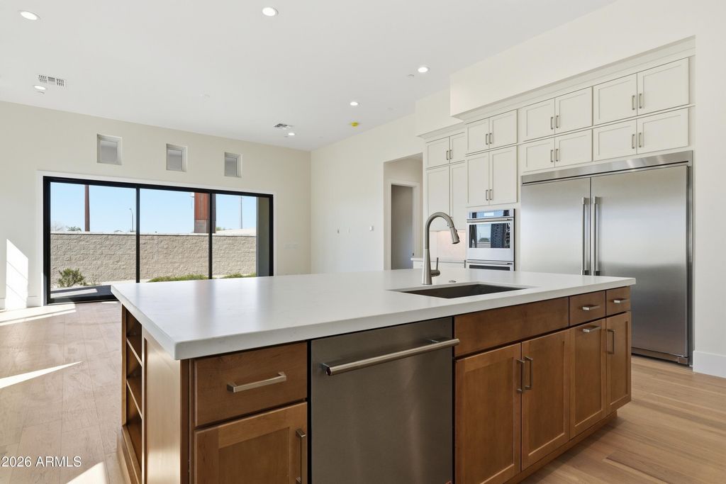 Image 17 of property listing at 2664 E LONGHORN Court, Gilbert, AZ 85297