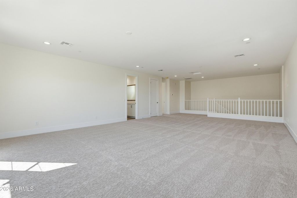 Image 29 of property listing at 2664 E LONGHORN Court, Gilbert, AZ 85297