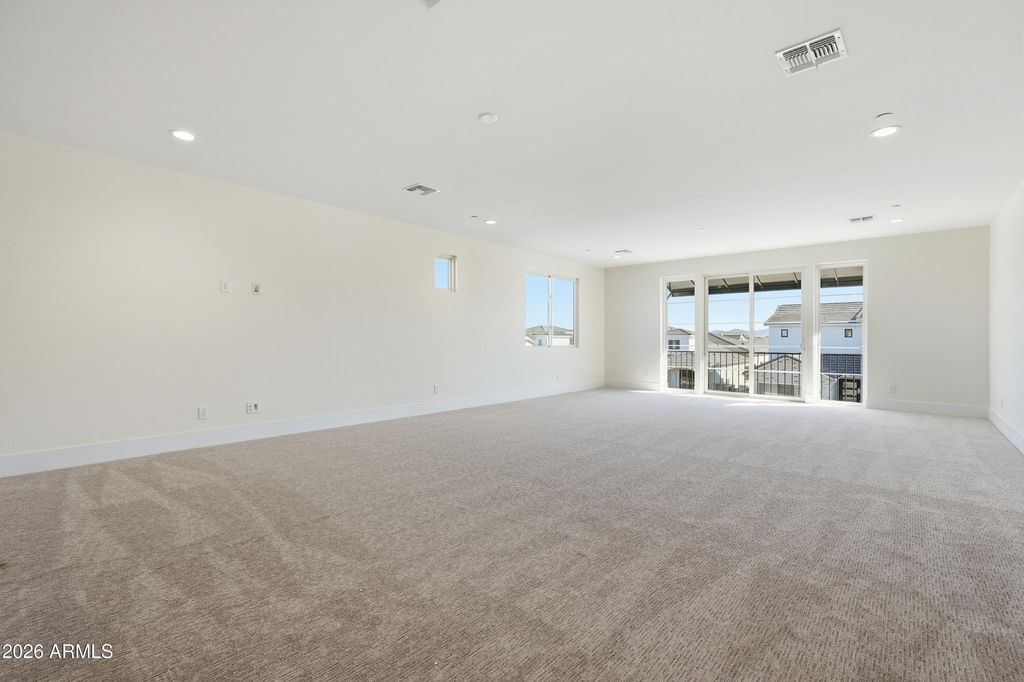 Image 30 of property listing at 2664 E LONGHORN Court, Gilbert, AZ 85297