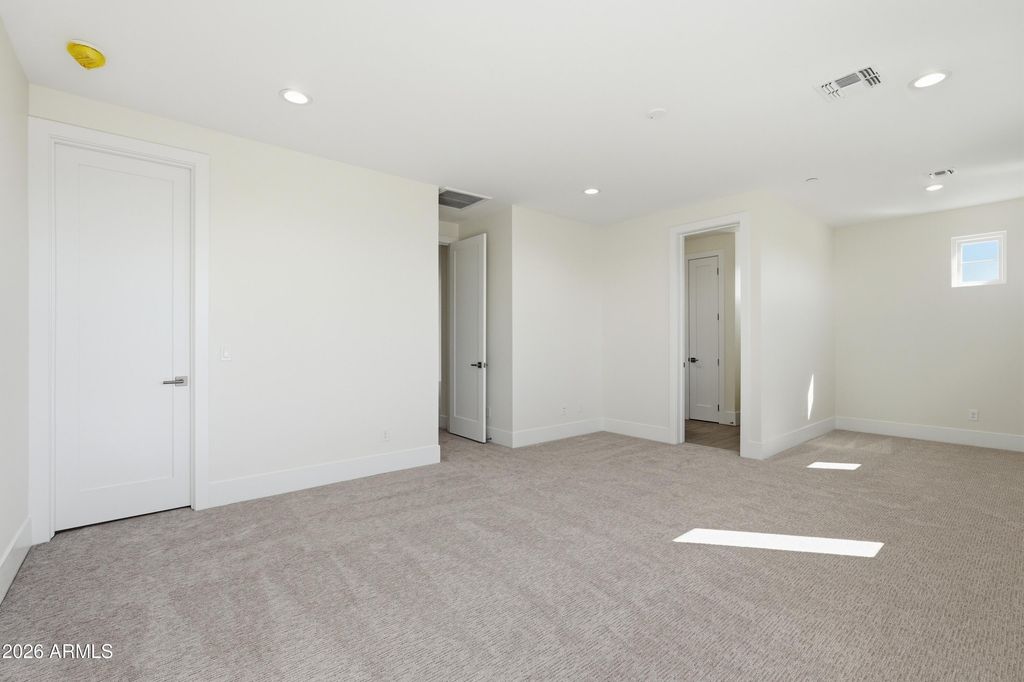 Image 36 of property listing at 2664 E LONGHORN Court, Gilbert, AZ 85297