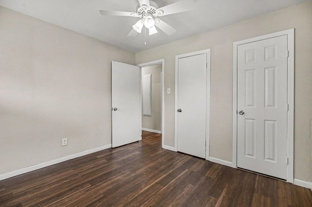 2222 20th Avenue N, Texas City, TX 77590