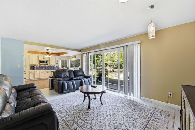 3283 Cambridge Rd, Cameron Park, CA 95682