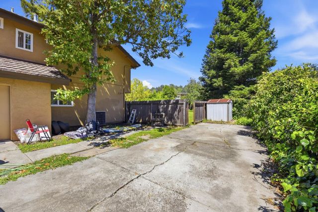 3283 Cambridge Rd, Cameron Park, CA 95682
