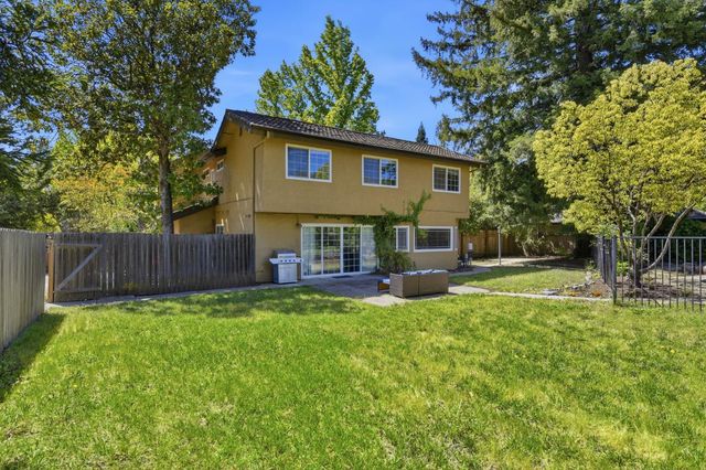 3283 Cambridge Rd, Cameron Park, CA 95682