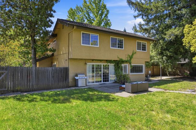 3283 Cambridge Rd, Cameron Park, CA 95682