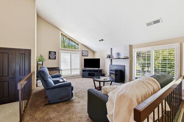 3283 Cambridge Rd, Cameron Park, CA 95682
