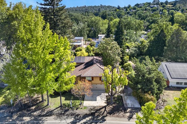 3283 Cambridge Rd, Cameron Park, CA 95682