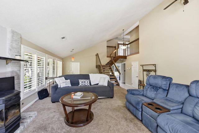 3283 Cambridge Rd, Cameron Park, CA 95682