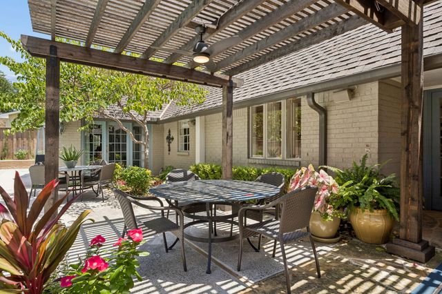 6829 Midcrest Drive, Dallas, TX 75254