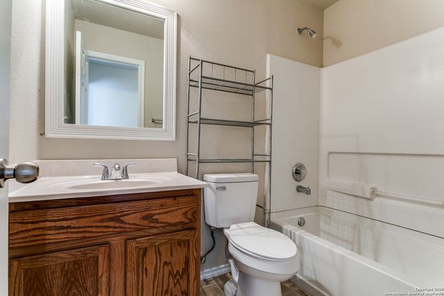 13203 Hopkins Glade, San Antonio, TX 78249