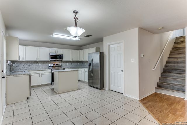 13203 Hopkins Glade, San Antonio, TX 78249