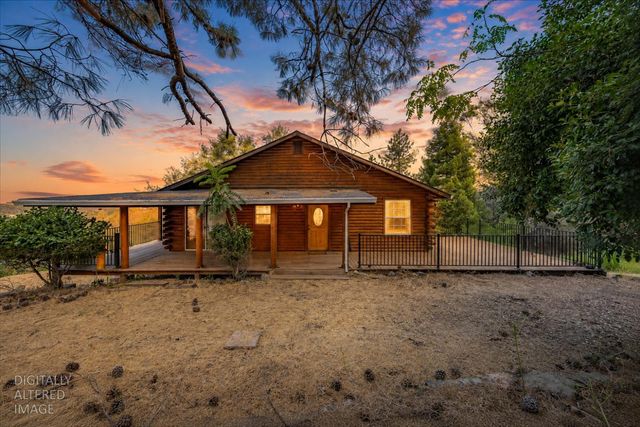 5800 Mckinley Dr, Garden Valley, CA 95633