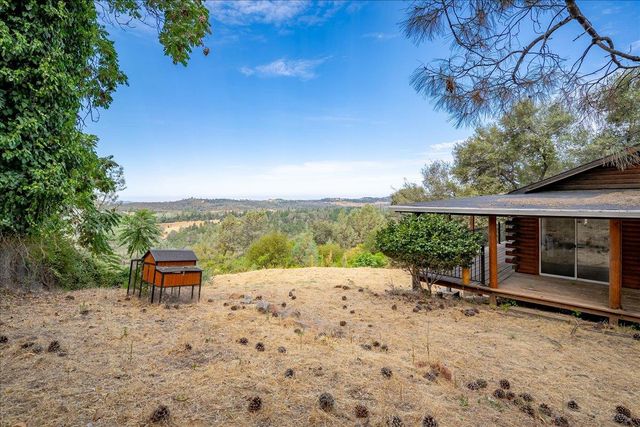 5800 Mckinley Dr, Garden Valley, CA 95633