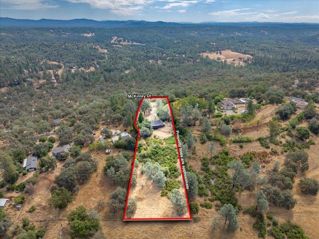 5800 Mckinley Dr, Garden Valley, CA 95633
