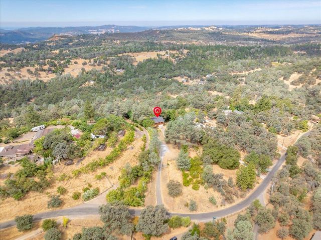 5800 Mckinley Dr, Garden Valley, CA 95633