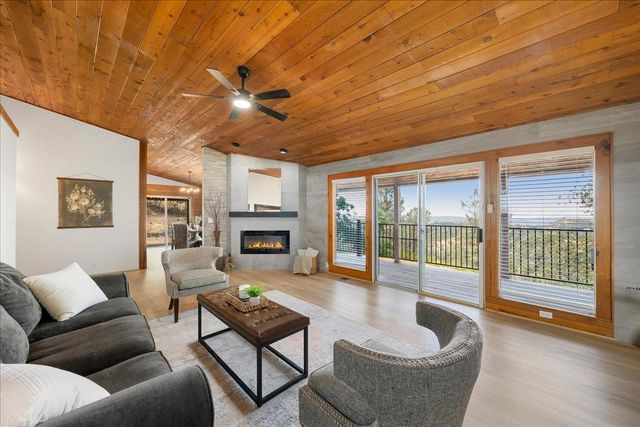 5800 Mckinley Dr, Garden Valley, CA 95633