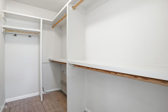 1005 N 10th Street, Central Point, OR 97502