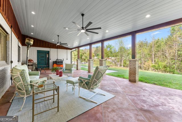 153 Trackrock Gap Road, Blairsville, GA 30512